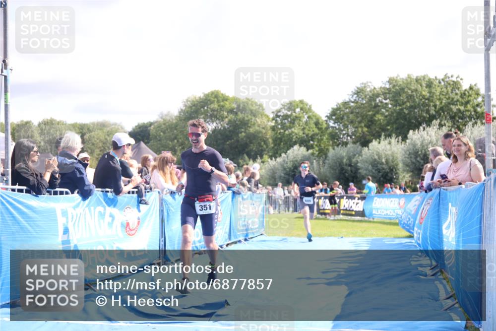 25.08.2024 - Elbe Triathlon Hamburg H.Heesch http://msf.ph/oto/6877857 25.08.2024 11:20:37 Ziel 213, 351, 605 meine-sportfotos.de