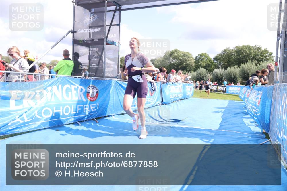 25.08.2024 - Elbe Triathlon Hamburg H.Heesch http://msf.ph/oto/6877858 25.08.2024 12:09:23 Ziel 490, 524, 1478, 1649, 1651, 1660 meine-sportfotos.de