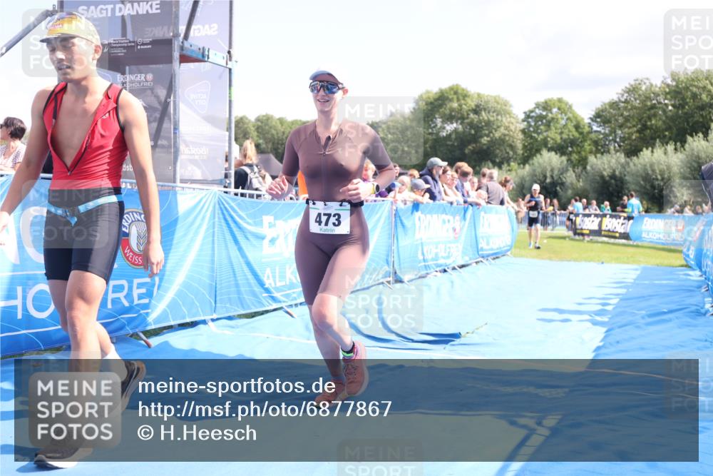 25.08.2024 - Elbe Triathlon Hamburg H.Heesch http://msf.ph/oto/6877867 25.08.2024 11:46:54 Ziel 473, 488, 1452, 1605 meine-sportfotos.de