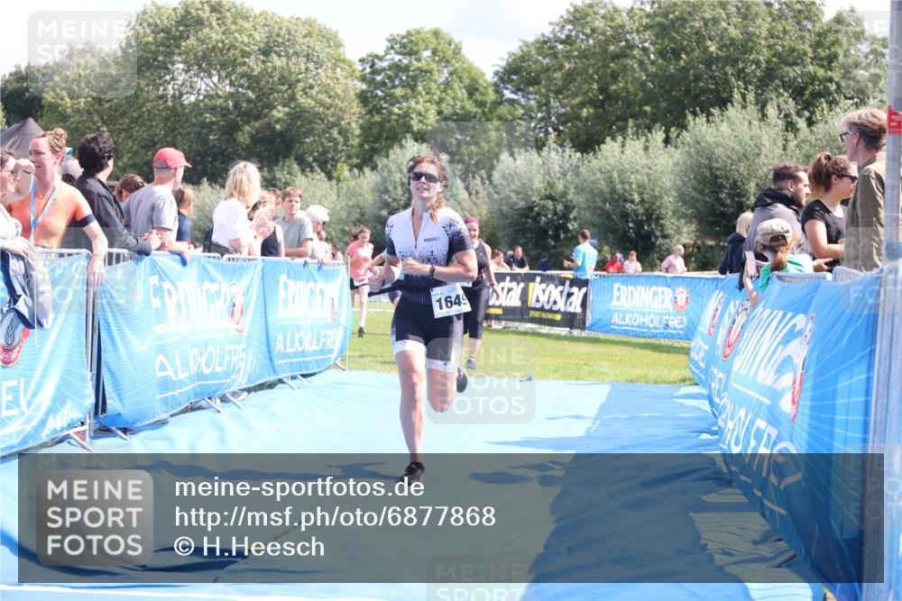 25.08.2024 - Elbe Triathlon Hamburg H.Heesch http://msf.ph/oto/6877868 25.08.2024 12:09:25 Ziel 490, 524, 1478, 1649, 1651, 1660 meine-sportfotos.de