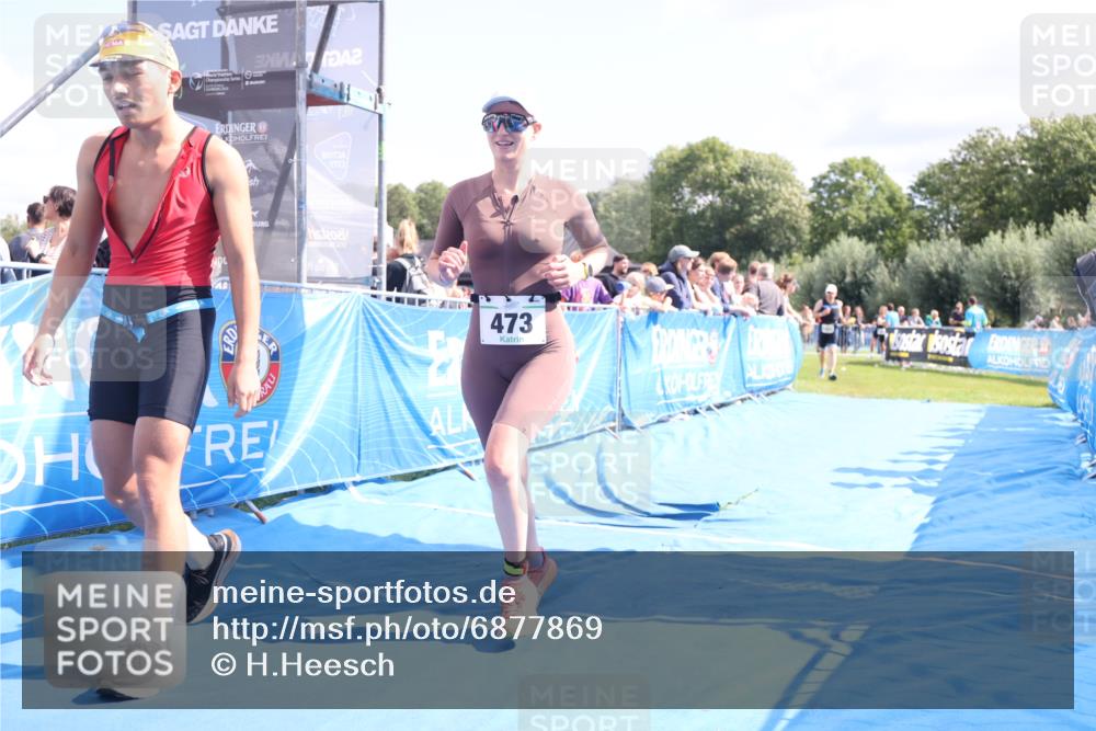 25.08.2024 - Elbe Triathlon Hamburg H.Heesch http://msf.ph/oto/6877869 25.08.2024 11:46:54 Ziel 473, 488, 1452, 1605 meine-sportfotos.de