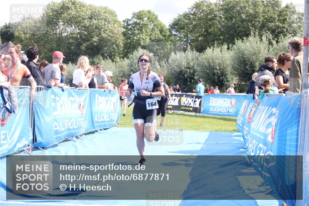 25.08.2024 - Elbe Triathlon Hamburg H.Heesch http://msf.ph/oto/6877871 25.08.2024 12:09:26 Ziel 490, 524, 1478, 1649, 1651, 1660 meine-sportfotos.de