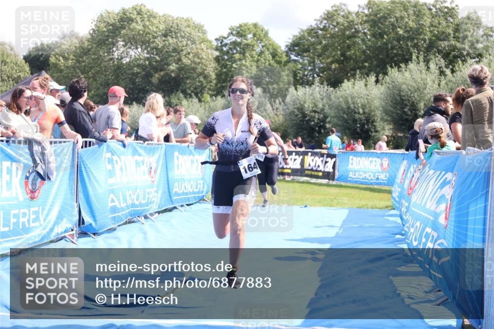 25.08.2024 - Elbe Triathlon Hamburg H.Heesch http://msf.ph/oto/6877883 25.08.2024 12:09:26 Ziel 490, 524, 1478, 1649, 1651, 1660 meine-sportfotos.de