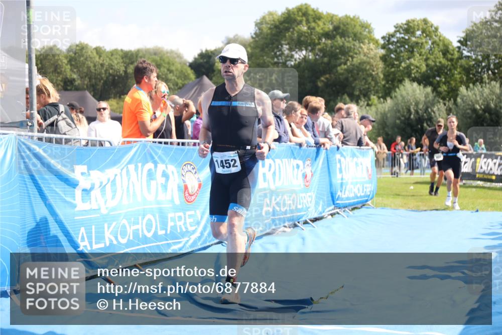 25.08.2024 - Elbe Triathlon Hamburg H.Heesch http://msf.ph/oto/6877884 25.08.2024 11:46:59 Ziel 415, 473, 488, 1452 meine-sportfotos.de