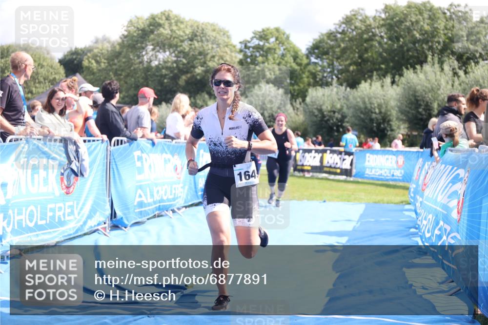 25.08.2024 - Elbe Triathlon Hamburg H.Heesch http://msf.ph/oto/6877891 25.08.2024 12:09:26 Ziel 490, 524, 1478, 1649, 1651, 1660 meine-sportfotos.de