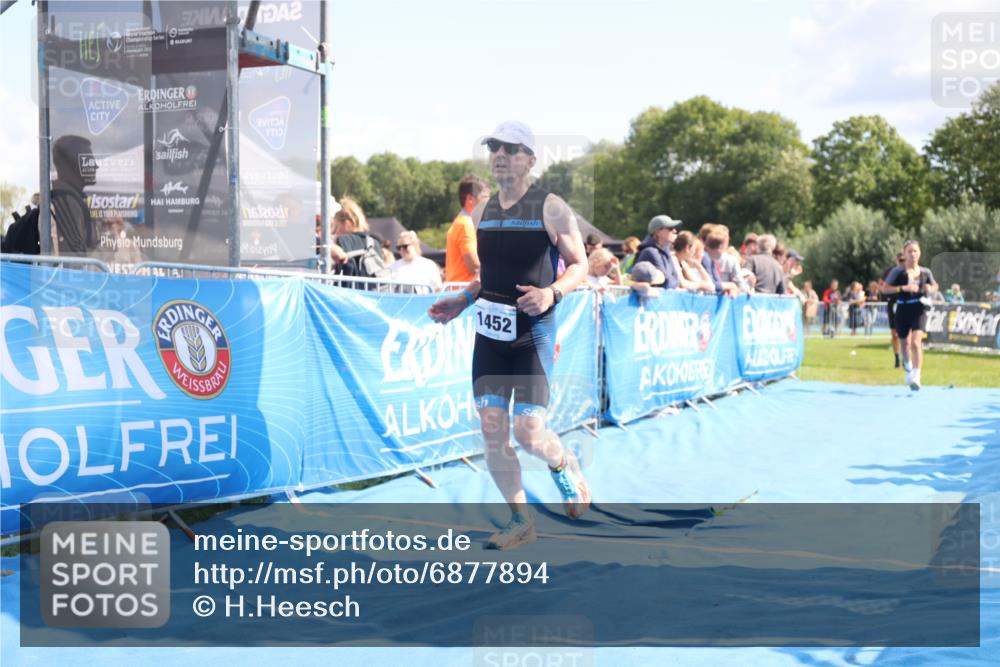 25.08.2024 - Elbe Triathlon Hamburg H.Heesch http://msf.ph/oto/6877894 25.08.2024 11:47:00 Ziel 415, 473, 488, 1452 meine-sportfotos.de