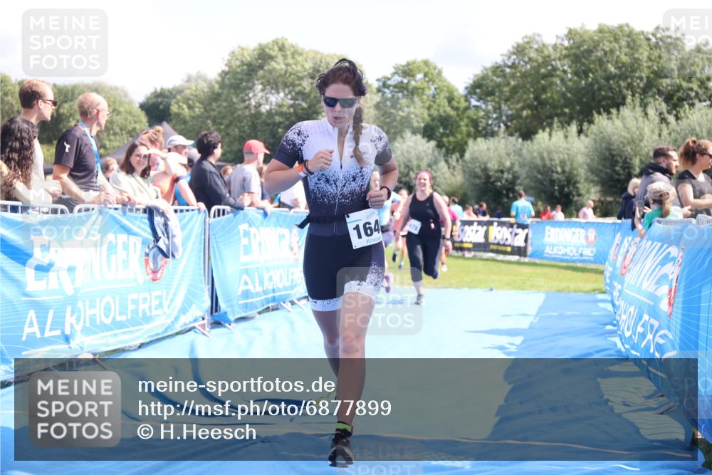 25.08.2024 - Elbe Triathlon Hamburg H.Heesch http://msf.ph/oto/6877899 25.08.2024 12:09:27 Ziel 490, 524, 1478, 1649, 1651, 1660 meine-sportfotos.de