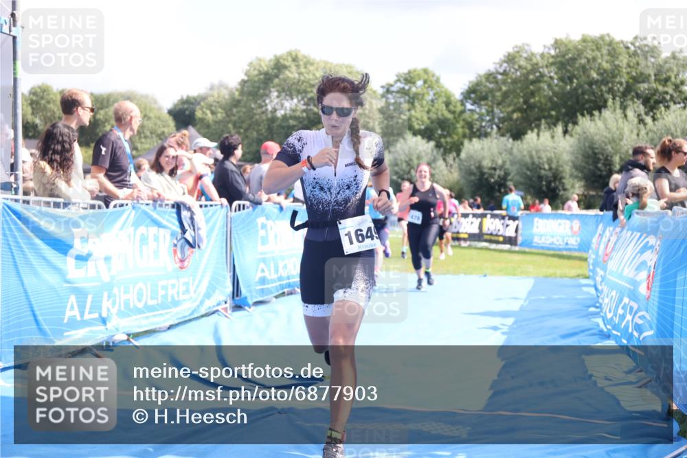 25.08.2024 - Elbe Triathlon Hamburg H.Heesch http://msf.ph/oto/6877903 25.08.2024 12:09:27 Ziel 490, 524, 1478, 1649, 1651, 1660 meine-sportfotos.de