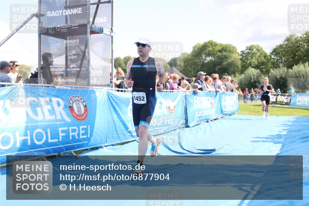 25.08.2024 - Elbe Triathlon Hamburg H.Heesch http://msf.ph/oto/6877904 25.08.2024 11:47:00 Ziel 415, 473, 488, 1452 meine-sportfotos.de