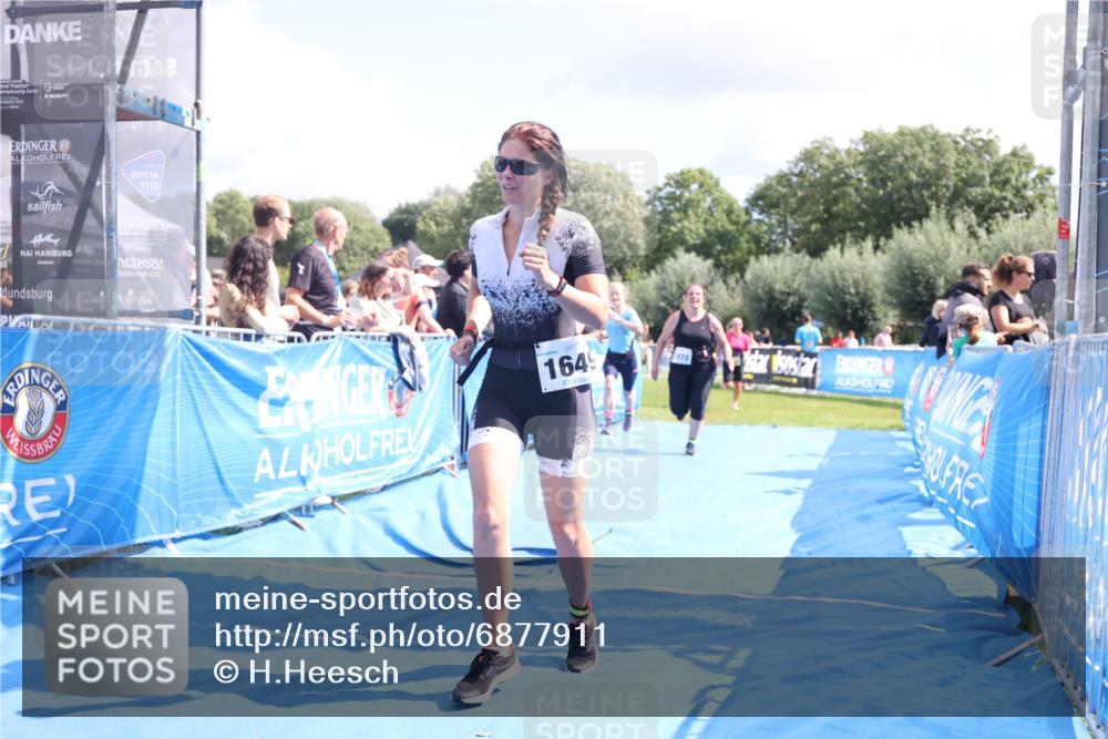 25.08.2024 - Elbe Triathlon Hamburg H.Heesch http://msf.ph/oto/6877911 25.08.2024 12:09:27 Ziel 490, 524, 1478, 1649, 1651, 1660 meine-sportfotos.de