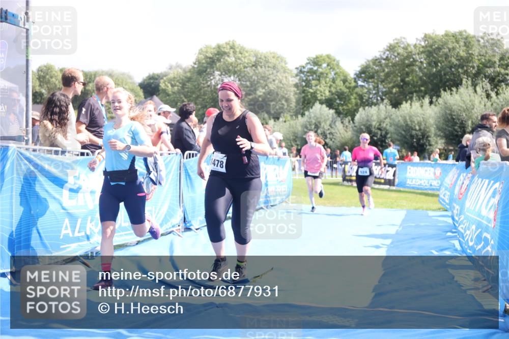 25.08.2024 - Elbe Triathlon Hamburg H.Heesch http://msf.ph/oto/6877931 25.08.2024 12:09:28 Ziel 490, 524, 1478, 1649, 1651, 1660 meine-sportfotos.de