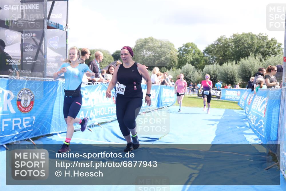 25.08.2024 - Elbe Triathlon Hamburg H.Heesch http://msf.ph/oto/6877943 25.08.2024 12:09:29 Ziel 490, 524, 1478, 1649, 1651, 1660 meine-sportfotos.de