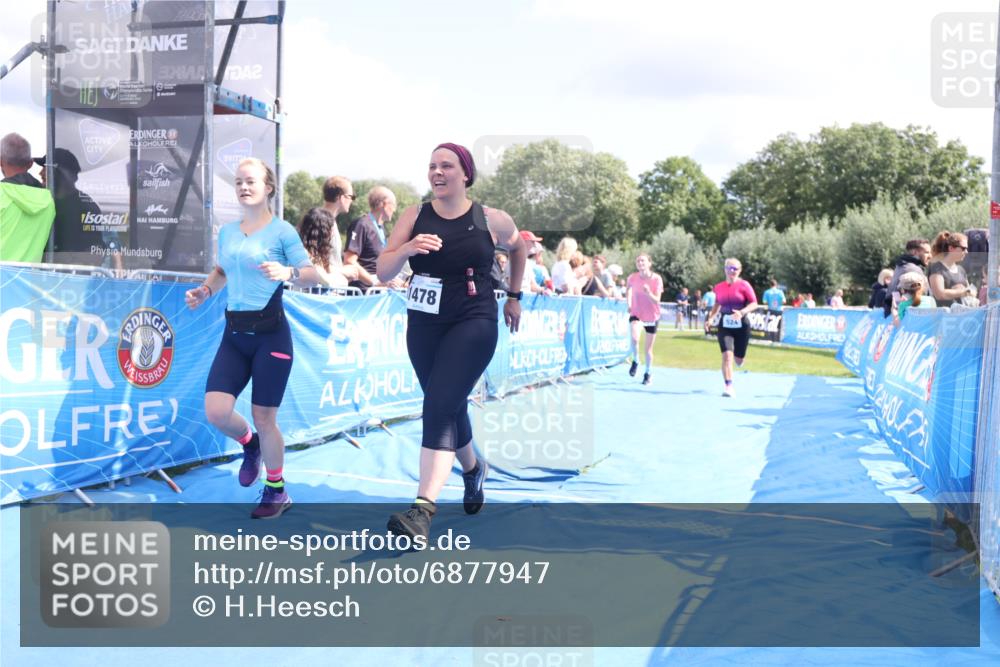 25.08.2024 - Elbe Triathlon Hamburg H.Heesch http://msf.ph/oto/6877947 25.08.2024 12:09:29 Ziel 490, 524, 1478, 1649, 1651, 1660 meine-sportfotos.de