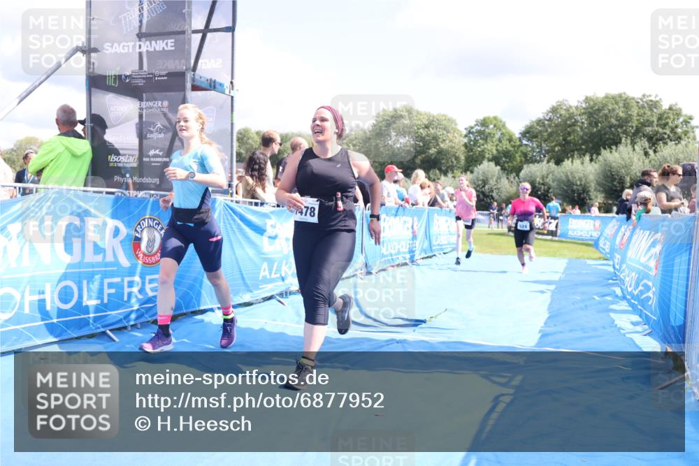 25.08.2024 - Elbe Triathlon Hamburg H.Heesch http://msf.ph/oto/6877952 25.08.2024 12:09:29 Ziel 490, 524, 1478, 1649, 1651, 1660 meine-sportfotos.de