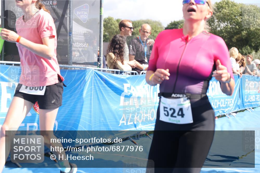25.08.2024 - Elbe Triathlon Hamburg H.Heesch http://msf.ph/oto/6877976 25.08.2024 12:09:31 Ziel 524, 1478, 1649, 1651, 1660, 1691 meine-sportfotos.de