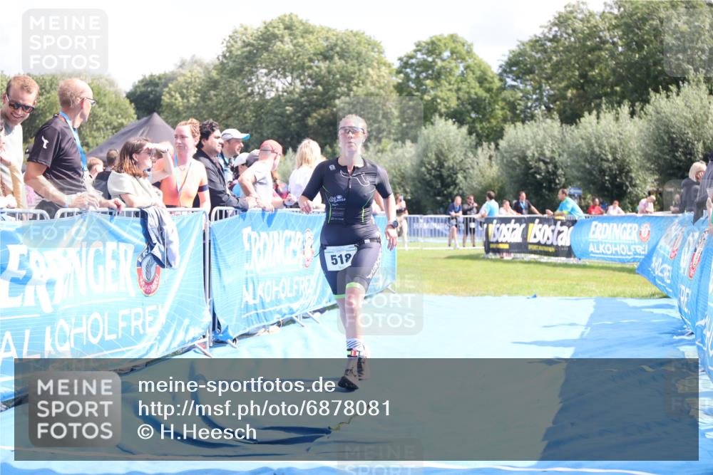 25.08.2024 - Elbe Triathlon Hamburg H.Heesch http://msf.ph/oto/6878081 25.08.2024 12:09:46 Ziel 518, 1653 meine-sportfotos.de
