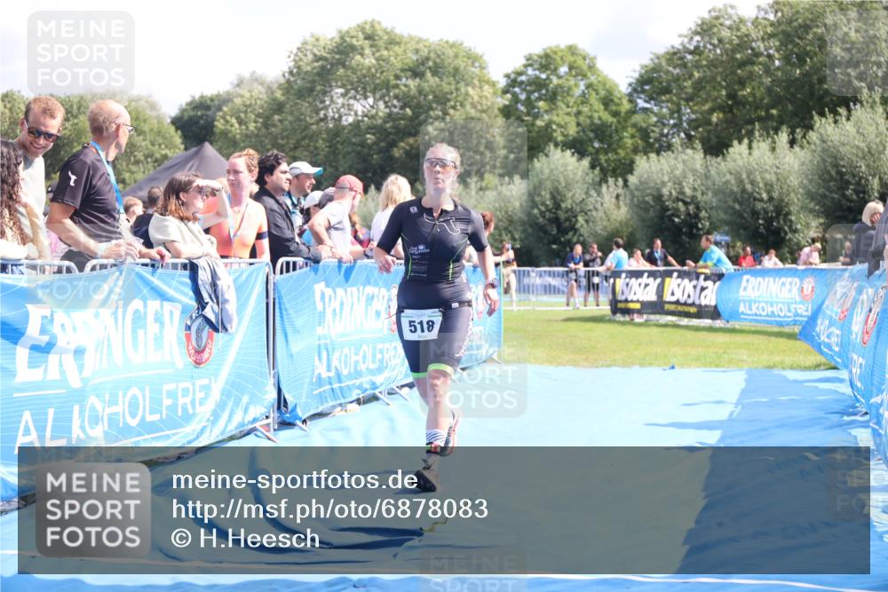 25.08.2024 - Elbe Triathlon Hamburg H.Heesch http://msf.ph/oto/6878083 25.08.2024 12:09:46 Ziel 518, 1653 meine-sportfotos.de