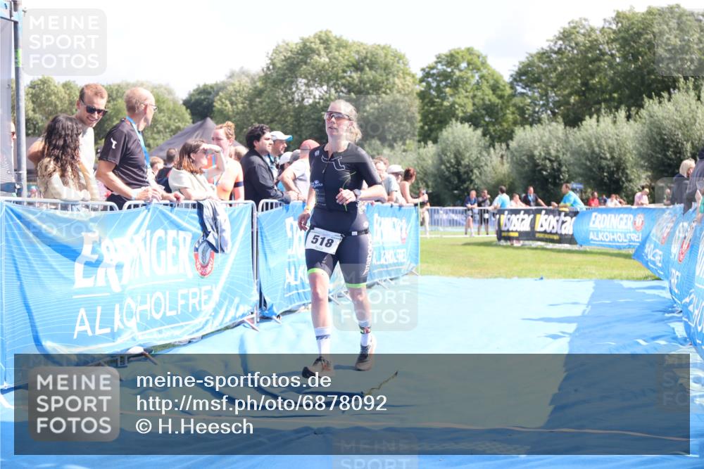 25.08.2024 - Elbe Triathlon Hamburg H.Heesch http://msf.ph/oto/6878092 25.08.2024 12:09:46 Ziel 518, 1653 meine-sportfotos.de