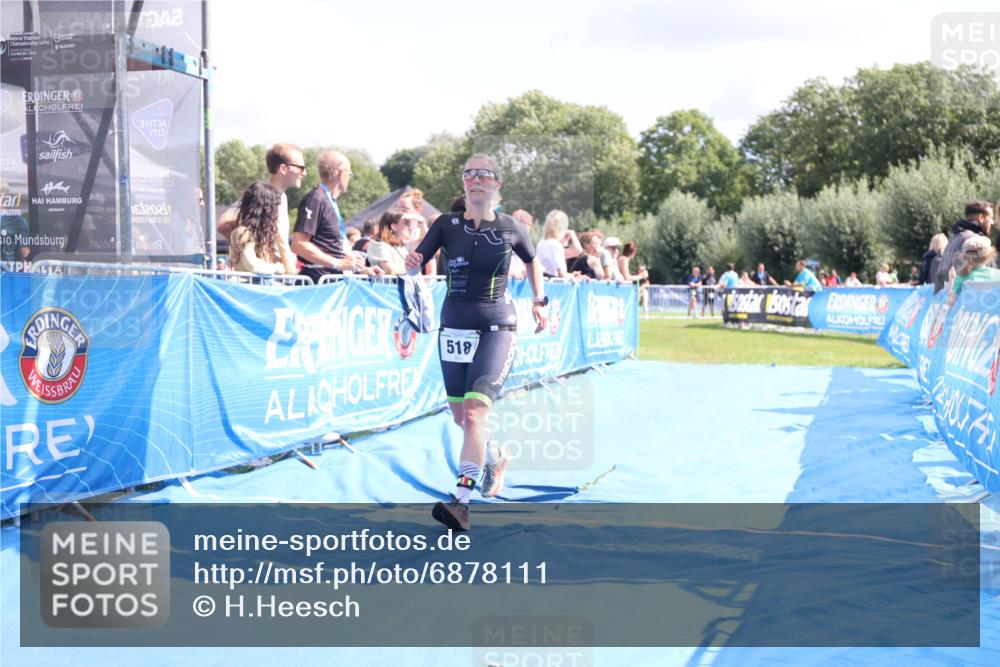 25.08.2024 - Elbe Triathlon Hamburg H.Heesch http://msf.ph/oto/6878111 25.08.2024 12:09:46 Ziel 518, 1653 meine-sportfotos.de