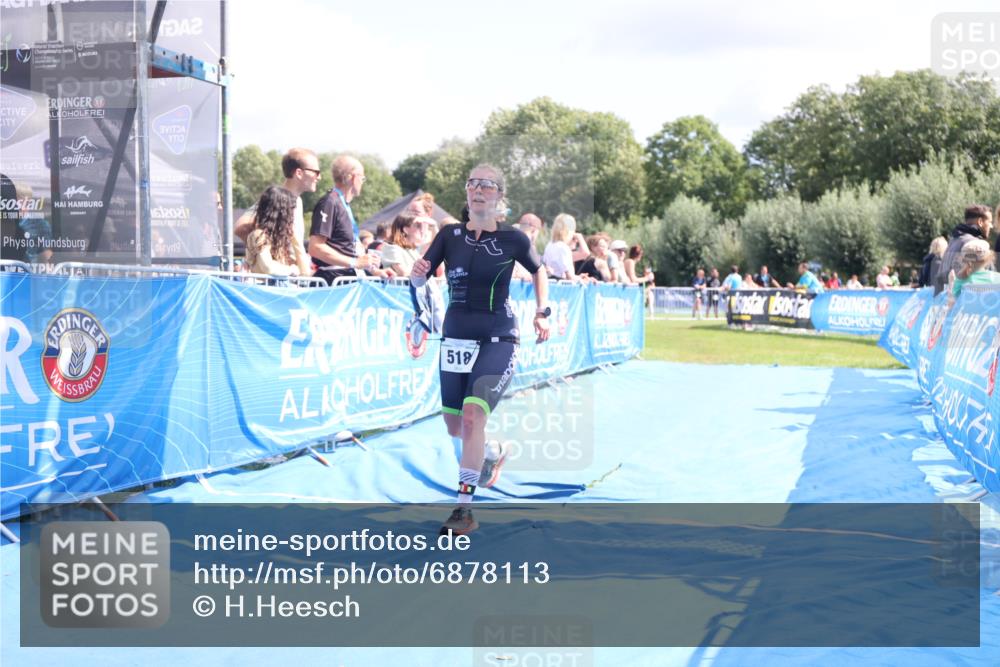 25.08.2024 - Elbe Triathlon Hamburg H.Heesch http://msf.ph/oto/6878113 25.08.2024 12:09:46 Ziel 518, 1653 meine-sportfotos.de