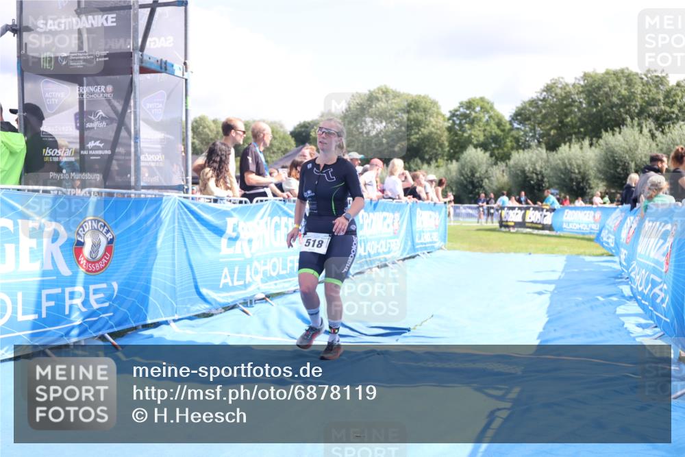 25.08.2024 - Elbe Triathlon Hamburg H.Heesch http://msf.ph/oto/6878119 25.08.2024 12:09:47 Ziel 518, 1653 meine-sportfotos.de
