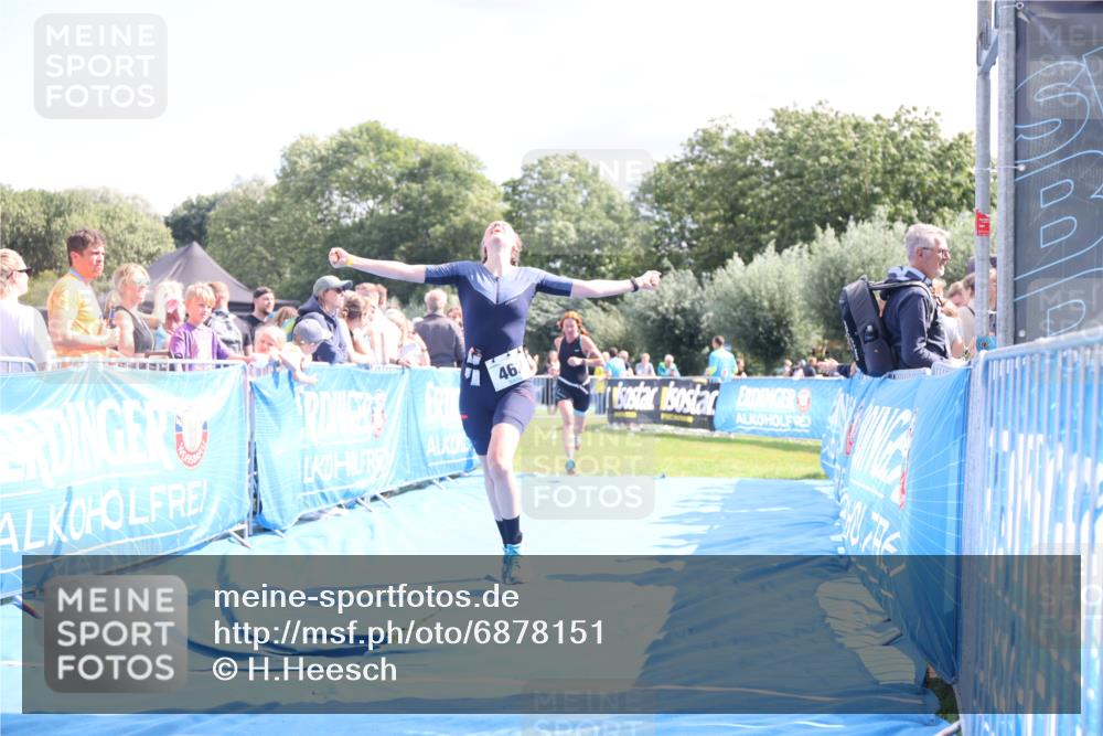 25.08.2024 - Elbe Triathlon Hamburg H.Heesch http://msf.ph/oto/6878151 25.08.2024 11:47:56 Ziel 462, 635, 1467, 1565 meine-sportfotos.de