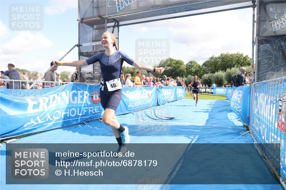 25.08.2024 - Elbe Triathlon Hamburg H.Heesch http://msf.ph/oto/6878179 25.08.2024 11:47:58 Ziel 462, 635, 1565 meine-sportfotos.de