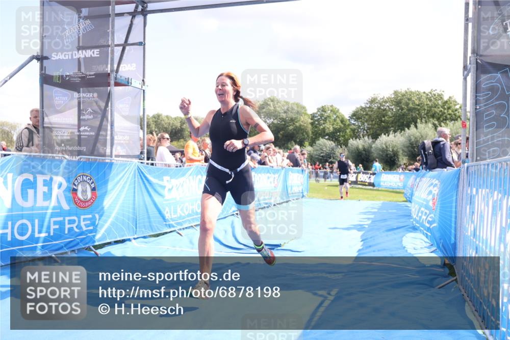 25.08.2024 - Elbe Triathlon Hamburg H.Heesch http://msf.ph/oto/6878198 25.08.2024 11:47:59 Ziel 462, 635, 1565 meine-sportfotos.de