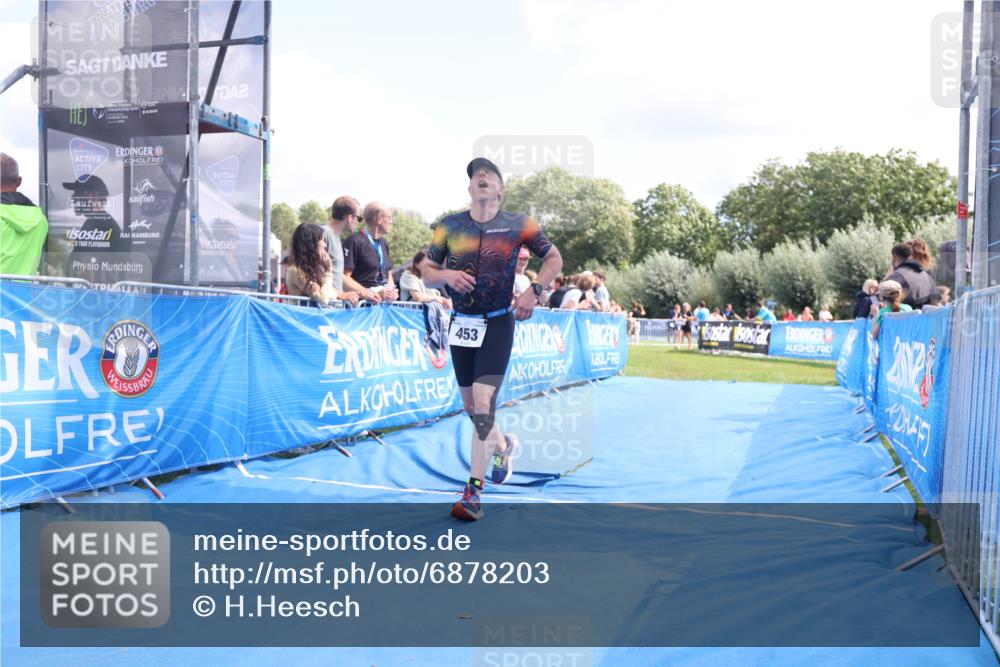 25.08.2024 - Elbe Triathlon Hamburg H.Heesch http://msf.ph/oto/6878203 25.08.2024 12:10:13 Ziel 453, 1673 meine-sportfotos.de