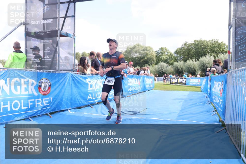25.08.2024 - Elbe Triathlon Hamburg H.Heesch http://msf.ph/oto/6878210 25.08.2024 12:10:14 Ziel 453, 1673 meine-sportfotos.de