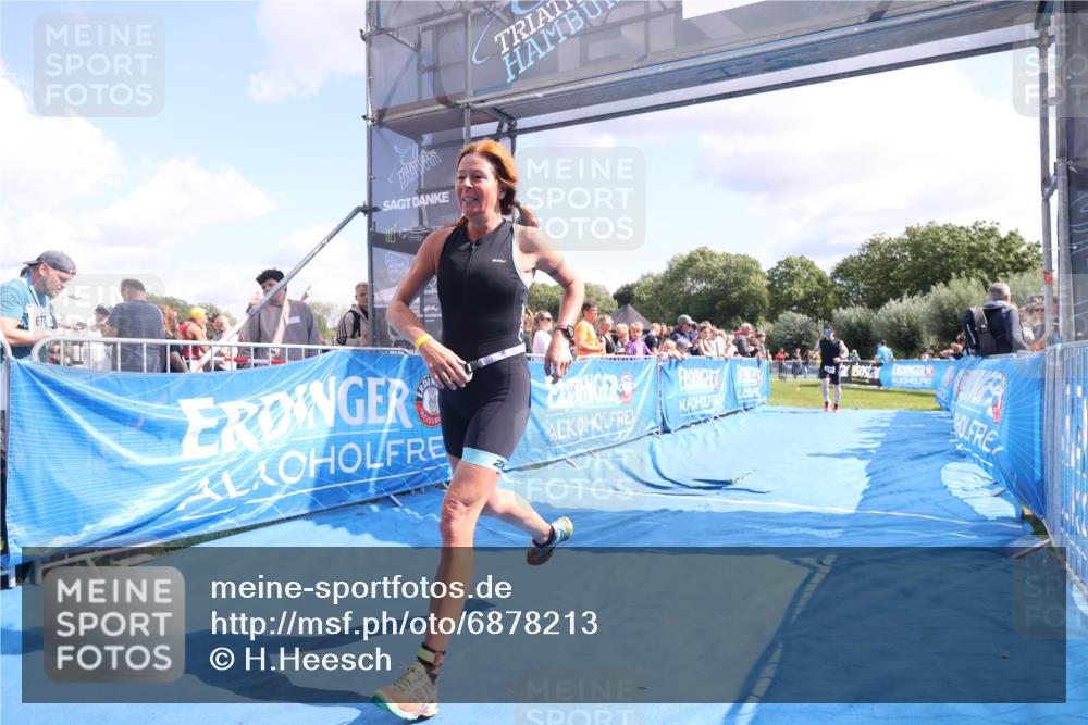 25.08.2024 - Elbe Triathlon Hamburg H.Heesch http://msf.ph/oto/6878213 25.08.2024 11:48:00 Ziel 462, 635, 1565 meine-sportfotos.de