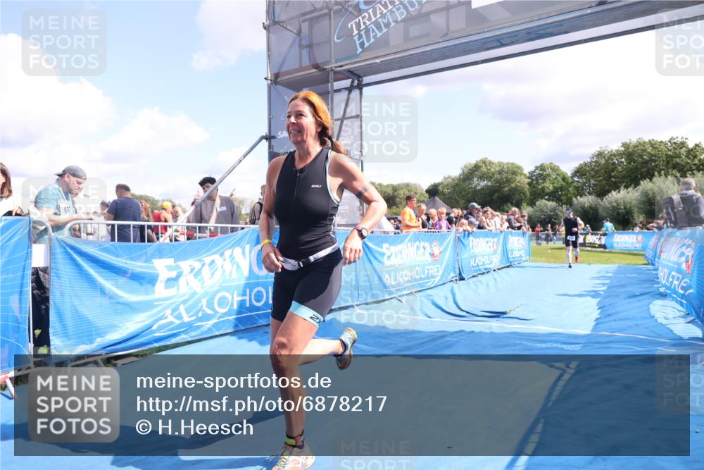 25.08.2024 - Elbe Triathlon Hamburg H.Heesch http://msf.ph/oto/6878217 25.08.2024 11:48:00 Ziel 462, 635, 1565 meine-sportfotos.de