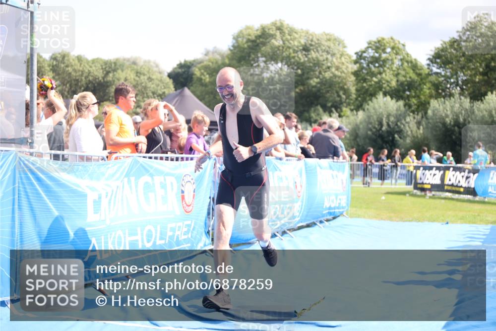 25.08.2024 - Elbe Triathlon Hamburg H.Heesch http://msf.ph/oto/6878259 25.08.2024 11:48:17 Ziel 471, 1441 meine-sportfotos.de