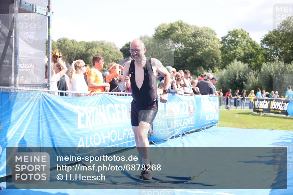 25.08.2024 - Elbe Triathlon Hamburg H.Heesch http://msf.ph/oto/6878268 25.08.2024 11:48:17 Ziel 471, 1441 meine-sportfotos.de