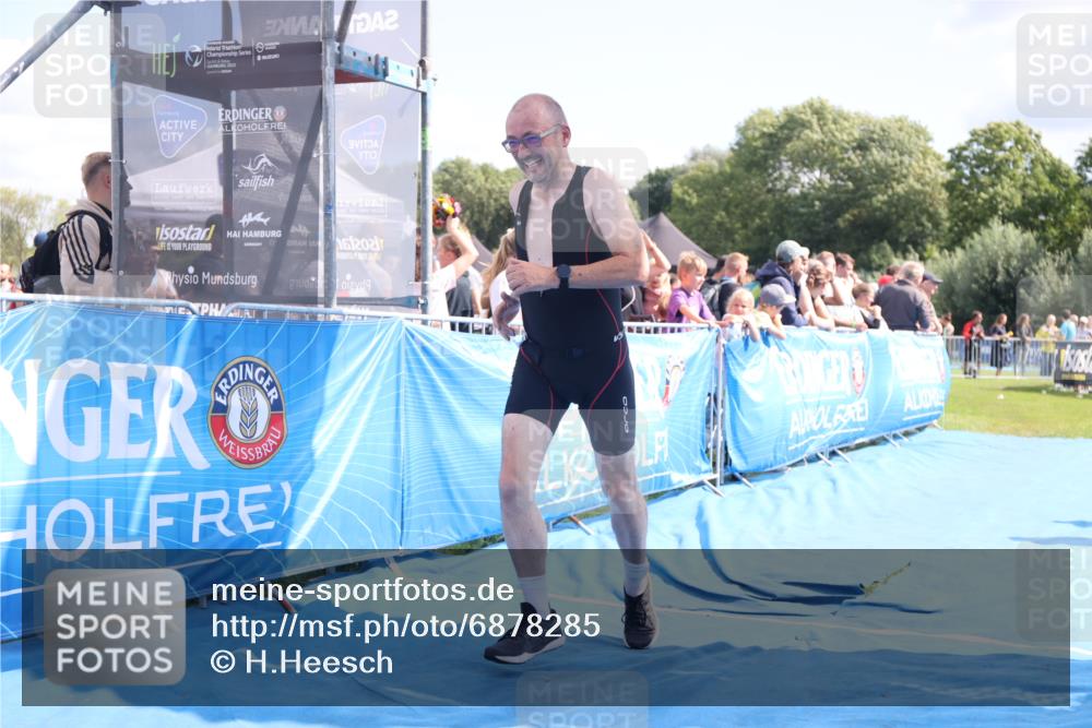 25.08.2024 - Elbe Triathlon Hamburg H.Heesch http://msf.ph/oto/6878285 25.08.2024 11:48:17 Ziel 471, 1441 meine-sportfotos.de