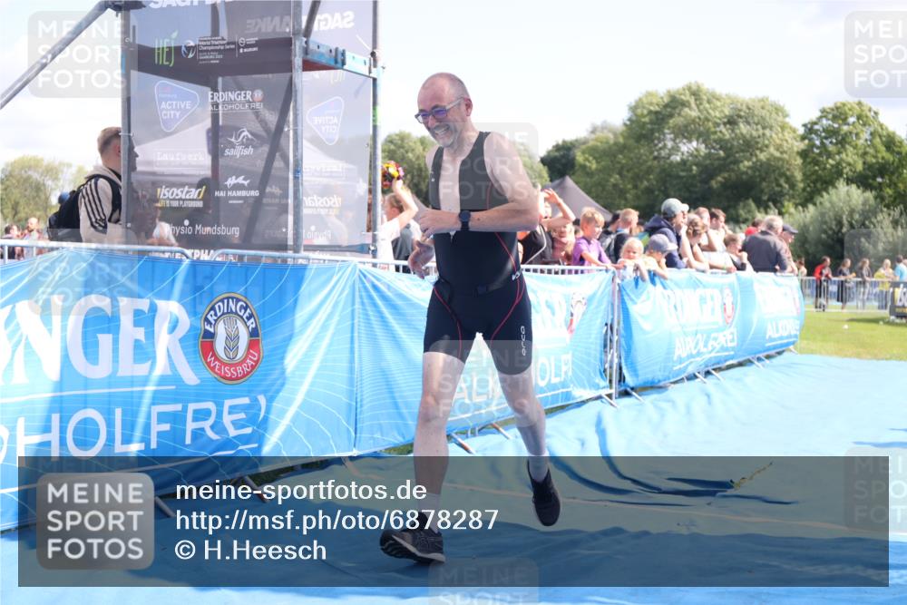 25.08.2024 - Elbe Triathlon Hamburg H.Heesch http://msf.ph/oto/6878287 25.08.2024 11:48:17 Ziel 471, 1441 meine-sportfotos.de
