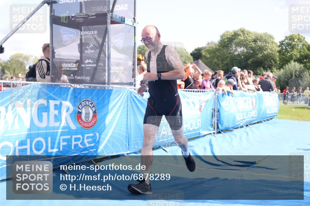 25.08.2024 - Elbe Triathlon Hamburg H.Heesch http://msf.ph/oto/6878289 25.08.2024 11:48:17 Ziel 471, 1441 meine-sportfotos.de