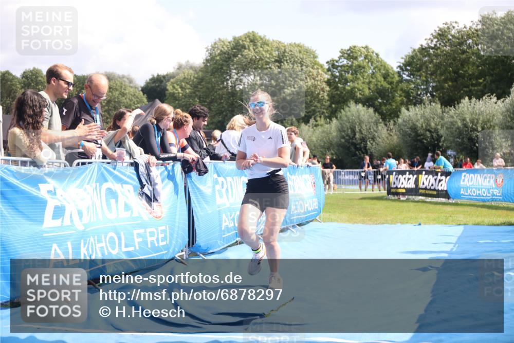 25.08.2024 - Elbe Triathlon Hamburg H.Heesch http://msf.ph/oto/6878297 25.08.2024 12:10:31 Ziel 1593, 1624 meine-sportfotos.de