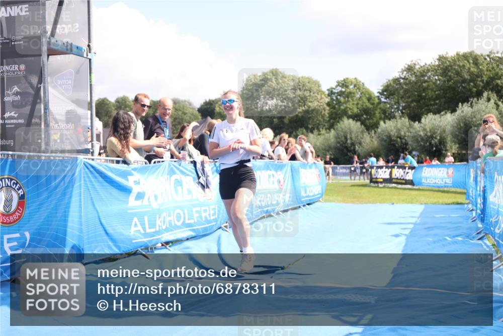 25.08.2024 - Elbe Triathlon Hamburg H.Heesch http://msf.ph/oto/6878311 25.08.2024 12:10:31 Ziel 1593, 1624 meine-sportfotos.de