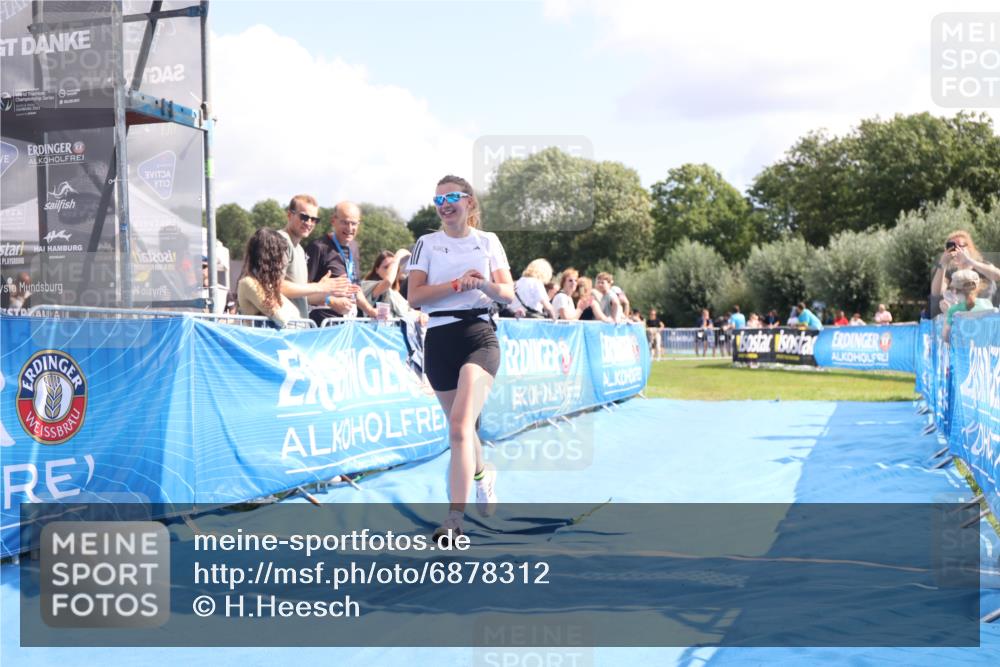 25.08.2024 - Elbe Triathlon Hamburg H.Heesch http://msf.ph/oto/6878312 25.08.2024 12:10:31 Ziel 1593, 1624 meine-sportfotos.de