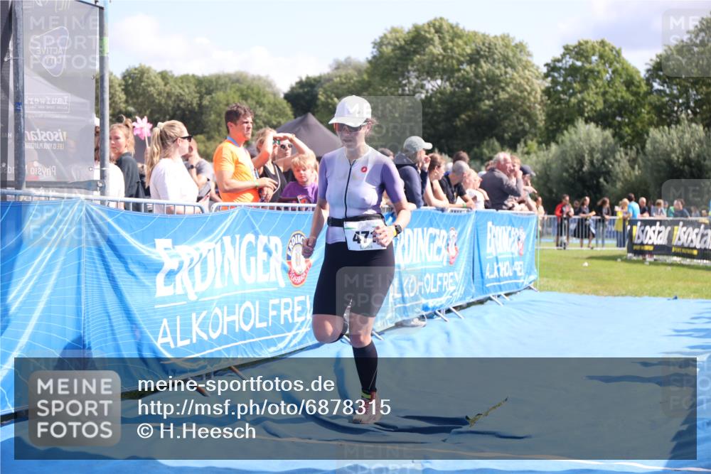 25.08.2024 - Elbe Triathlon Hamburg H.Heesch http://msf.ph/oto/6878315 25.08.2024 11:48:25 Ziel 471 meine-sportfotos.de
