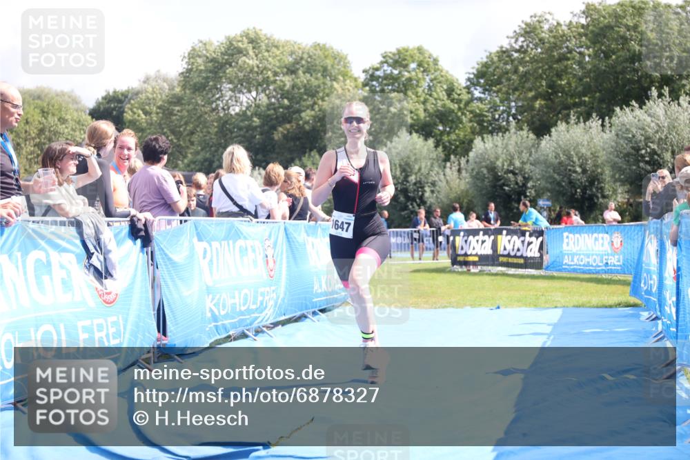 25.08.2024 - Elbe Triathlon Hamburg H.Heesch http://msf.ph/oto/6878327 25.08.2024 12:10:44 Ziel 1647 meine-sportfotos.de