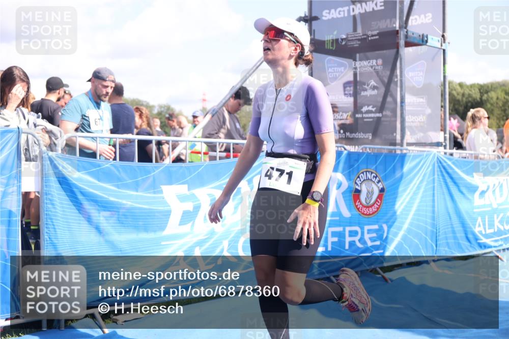 25.08.2024 - Elbe Triathlon Hamburg H.Heesch http://msf.ph/oto/6878360 25.08.2024 11:48:27 Ziel 471, 712, 1473 meine-sportfotos.de