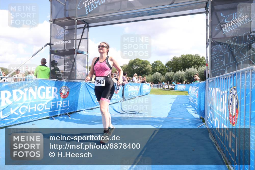 25.08.2024 - Elbe Triathlon Hamburg H.Heesch http://msf.ph/oto/6878400 25.08.2024 12:11:03 Ziel 1543 meine-sportfotos.de