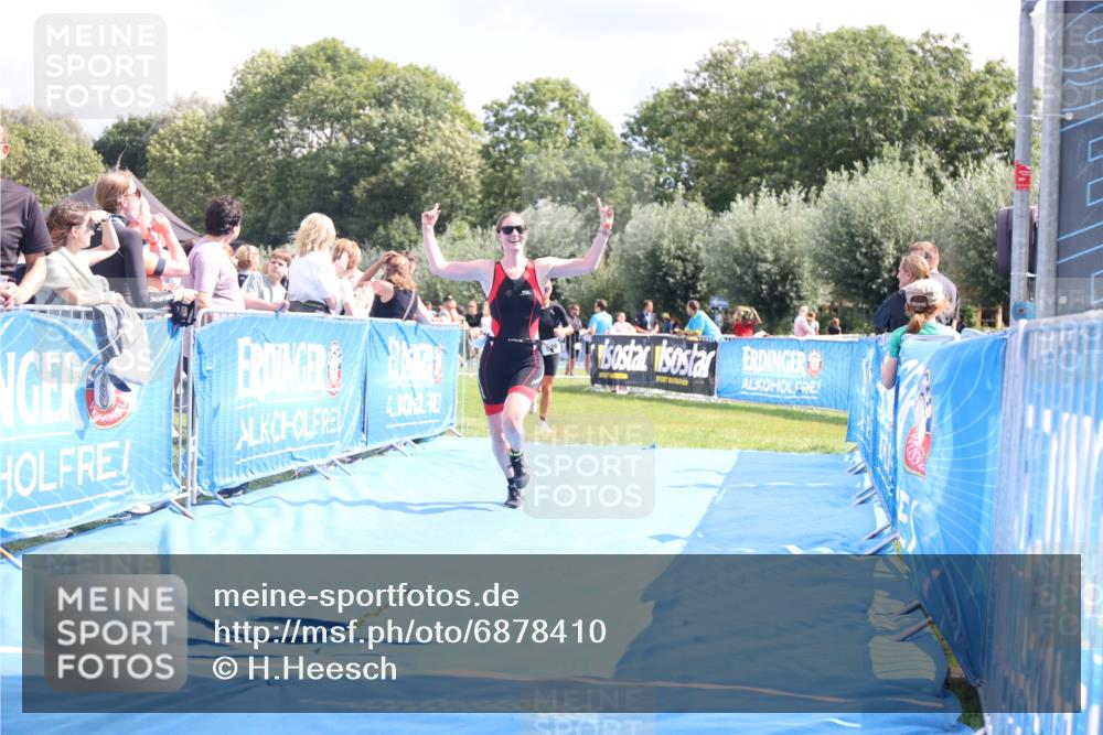 25.08.2024 - Elbe Triathlon Hamburg H.Heesch http://msf.ph/oto/6878410 25.08.2024 12:11:17 Ziel 539, 1688 meine-sportfotos.de