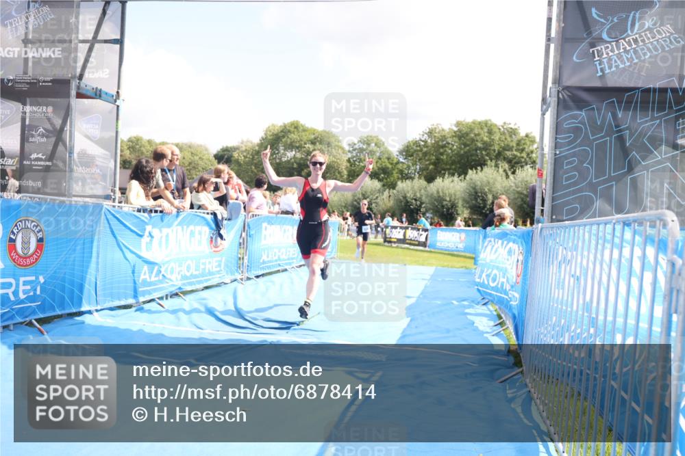 25.08.2024 - Elbe Triathlon Hamburg H.Heesch http://msf.ph/oto/6878414 25.08.2024 12:11:18 Ziel 539, 1688 meine-sportfotos.de