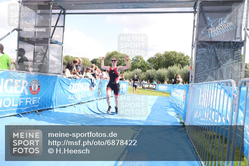 25.08.2024 - Elbe Triathlon Hamburg H.Heesch http://msf.ph/oto/6878422 25.08.2024 12:11:18 Ziel 539, 1688 meine-sportfotos.de