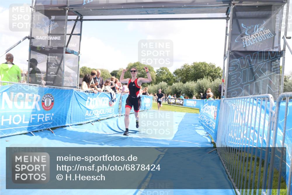 25.08.2024 - Elbe Triathlon Hamburg H.Heesch http://msf.ph/oto/6878424 25.08.2024 12:11:18 Ziel 539, 1688 meine-sportfotos.de
