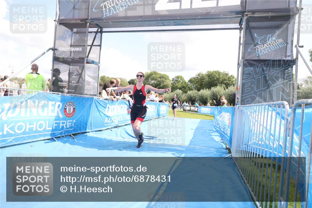 25.08.2024 - Elbe Triathlon Hamburg H.Heesch http://msf.ph/oto/6878431 25.08.2024 12:11:18 Ziel 539, 1688 meine-sportfotos.de