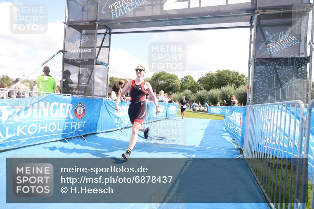 25.08.2024 - Elbe Triathlon Hamburg H.Heesch http://msf.ph/oto/6878437 25.08.2024 12:11:18 Ziel 539, 1688 meine-sportfotos.de